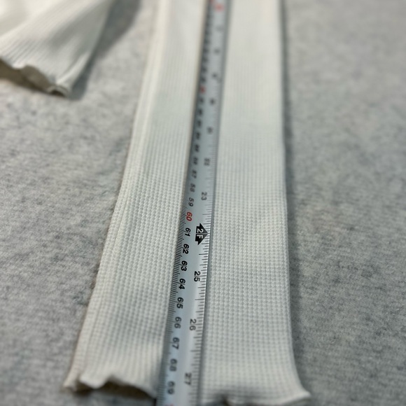 Guess Jeans Authentic Lace Up neck with long sleeve . Off white size Small - Picture 8 of 12